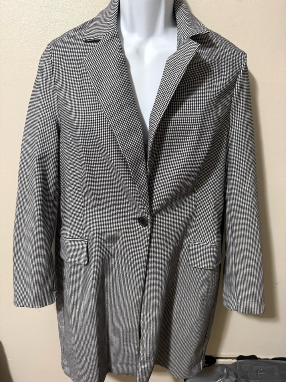 Adrianna Papell Black and White Houndstooth Jacket - Picture 4 of 8